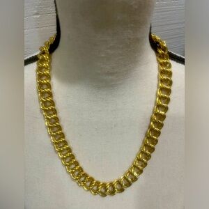 Chunky gold necklace